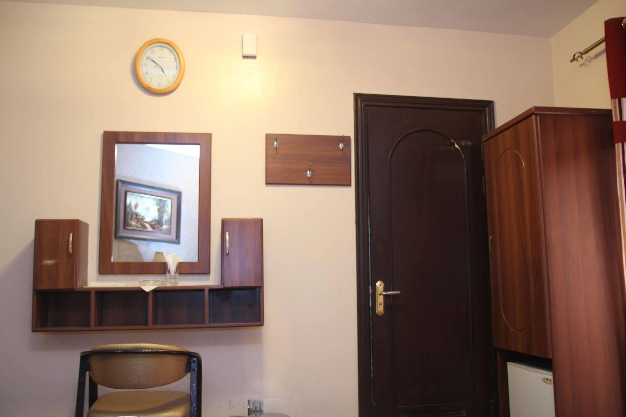 Oyo 329 Down Town Hotel Dubai Dış mekan fotoğraf