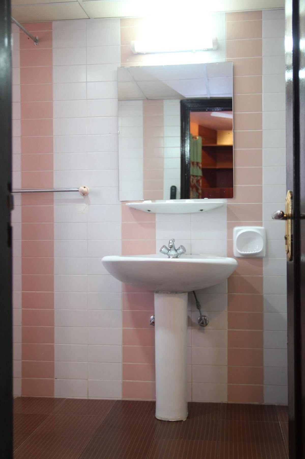 Oyo 329 Down Town Hotel Dubai Dış mekan fotoğraf